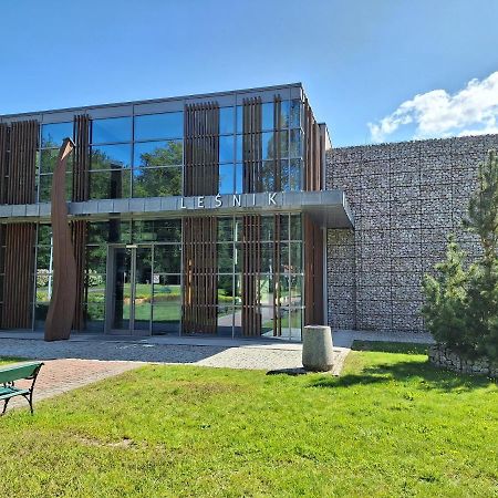 Osrodek Szkoleniowo-Wypoczynkowy "Lesnik" Hotel Ustka Exterior foto